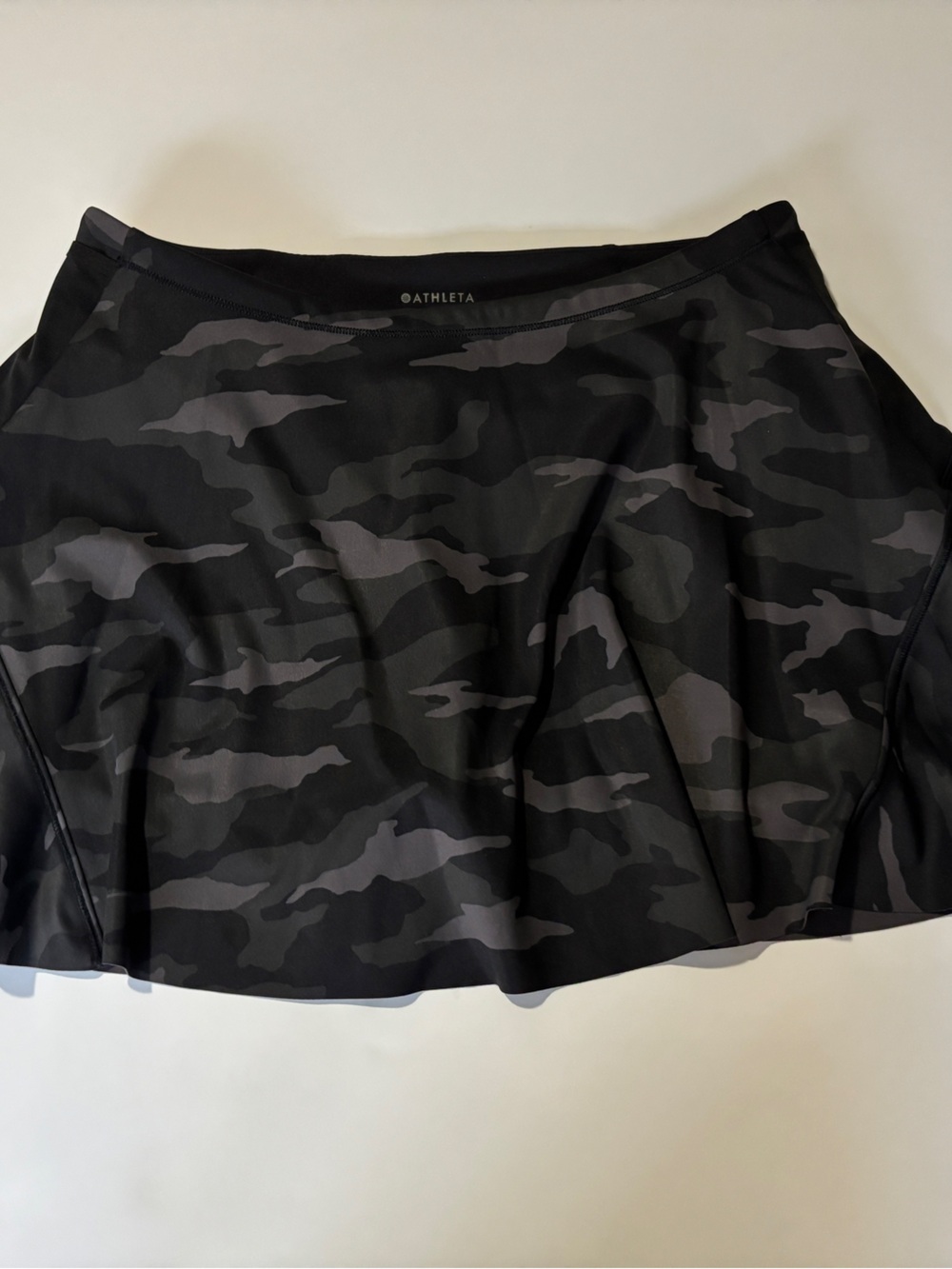 Athleta Match Point Skort Black Gray Camo Tennis Golf Built-In Shorts Size S